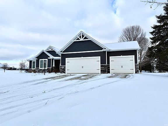 2nd image of 20393 Fieldstone Crossing Dr