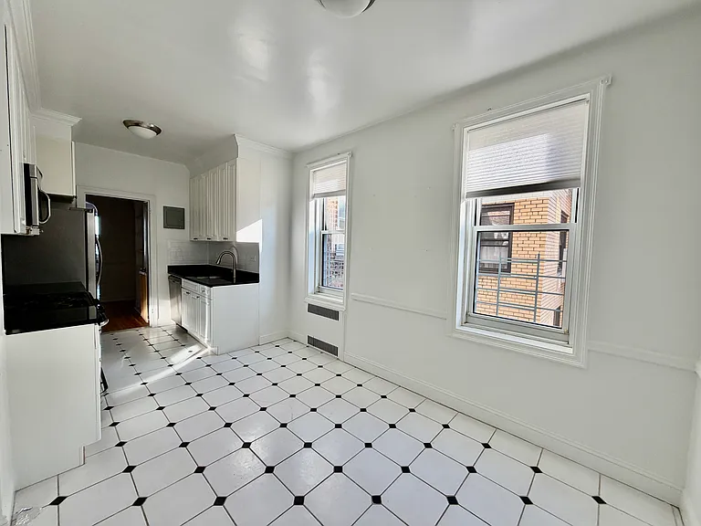 40 Shore Blvd #5H — Photo 19