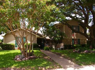 2 Harpers Ferry Dr, Richardson, TX 75080