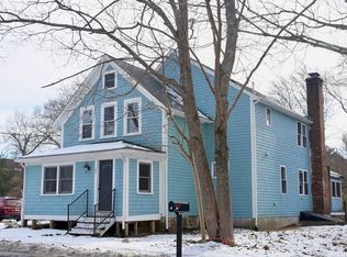 32 Gault Rd, Wareham, MA 02571