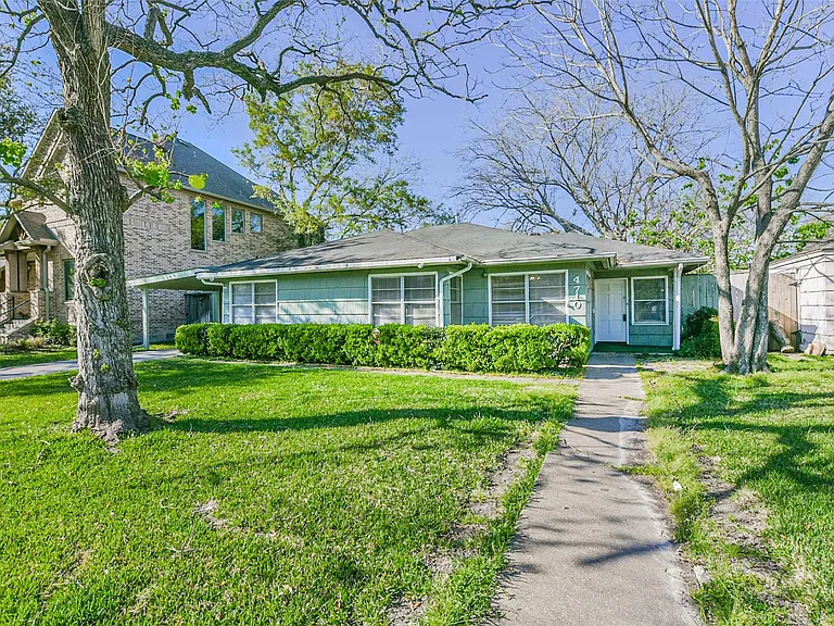 4710 Wedgewood Dr — Photo 1