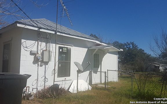 2nd image of 410 N Washington Dr