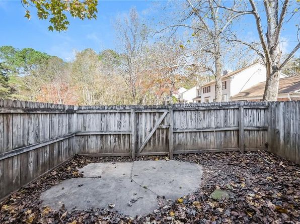 2573 Stratford Ln, Morrow, GA 30260