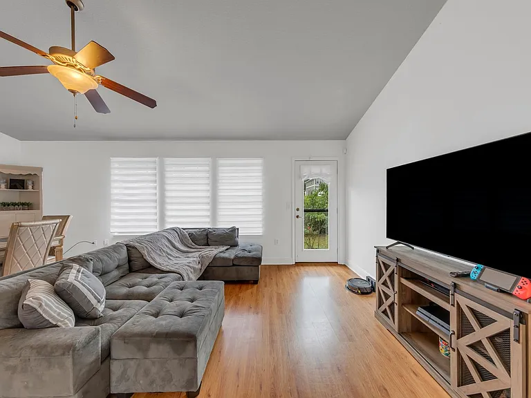 131 Bronze Cir — Photo 11