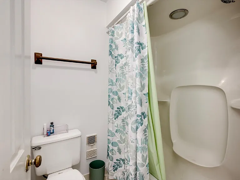 3003 Creek View Ct — Photo 23