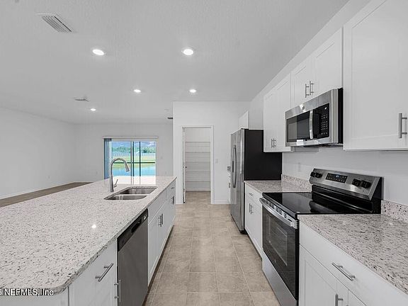 4th image of 8148 ARCHIBALD Terrace
