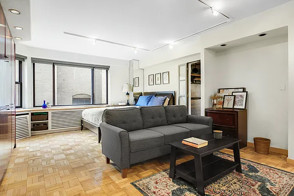 Sold by Compass | media 10