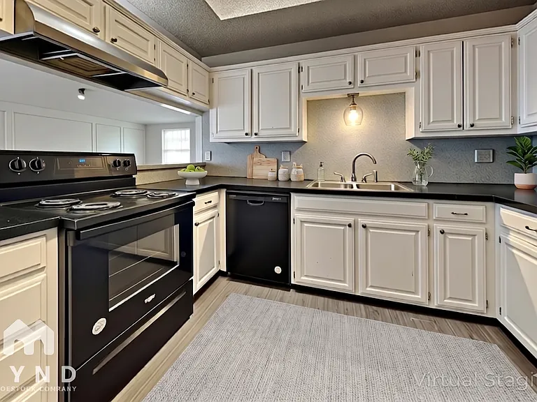 11837 Garden Terrace Dr — Photo 3