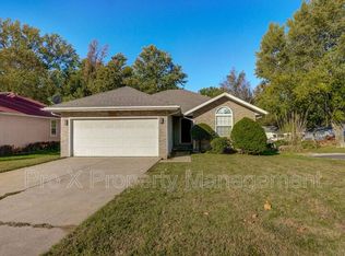 2231 S Kimbrough Ave, Springfield, MO 65807