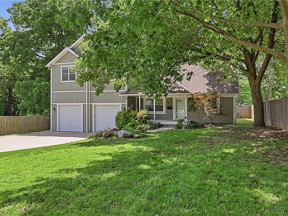 5th image of 7612 Eby Ave