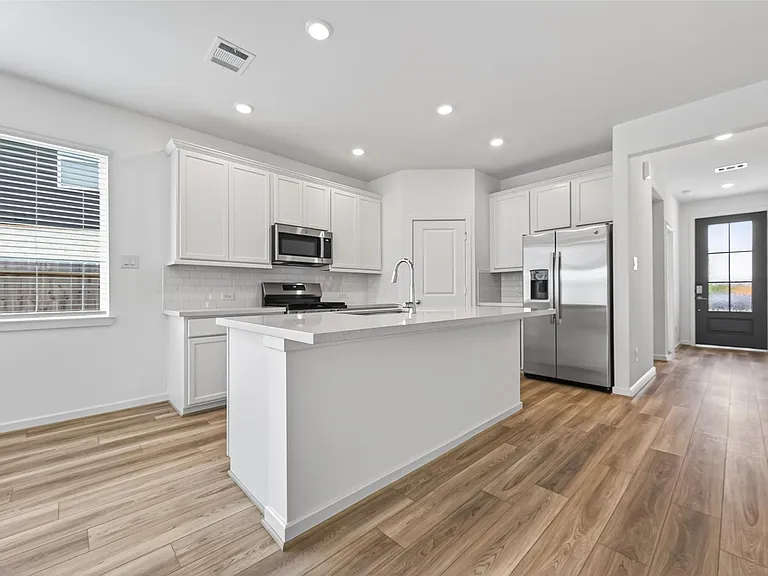1110 Sky Rocket Ln — Photo 5