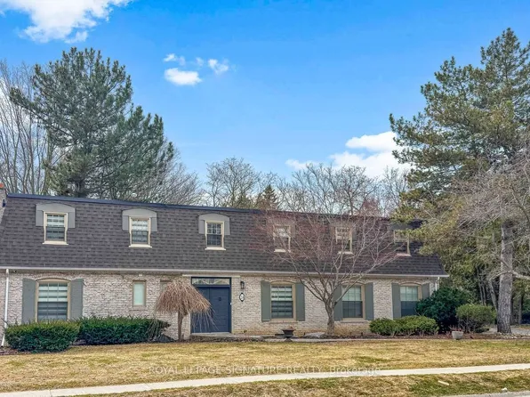 24 Laureleaf Rd, Markham, ON L3T 2X5