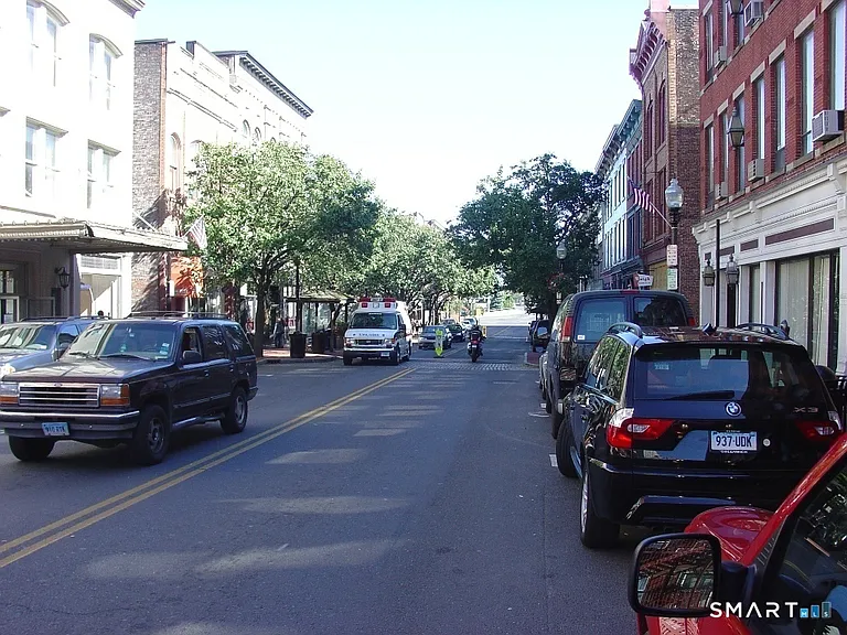 45 Maple St #4J — Photo 21
