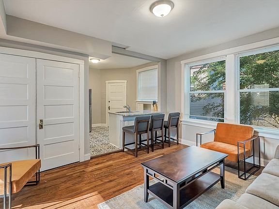 2nd image of 3104 Gurney Ave APT 2S