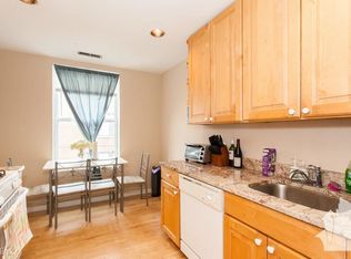 569 W Arlington Pl #2C, Chicago, IL 60614