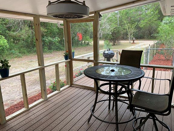 FULLY SCREENED LANAI