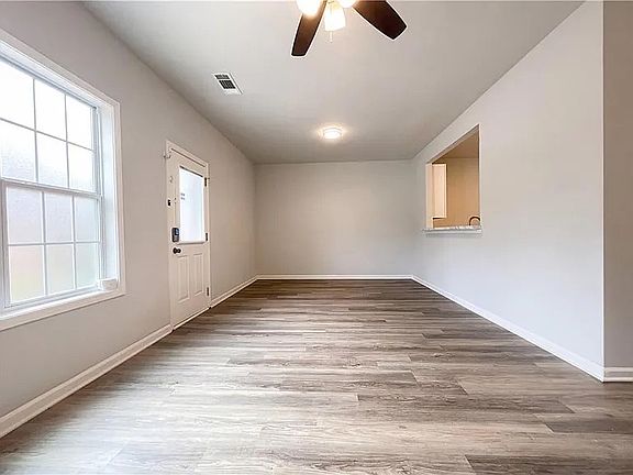 2nd image of 825 Commerce Blvd