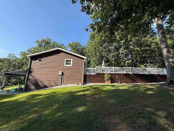 2nd image of 200 Woodhills Ln