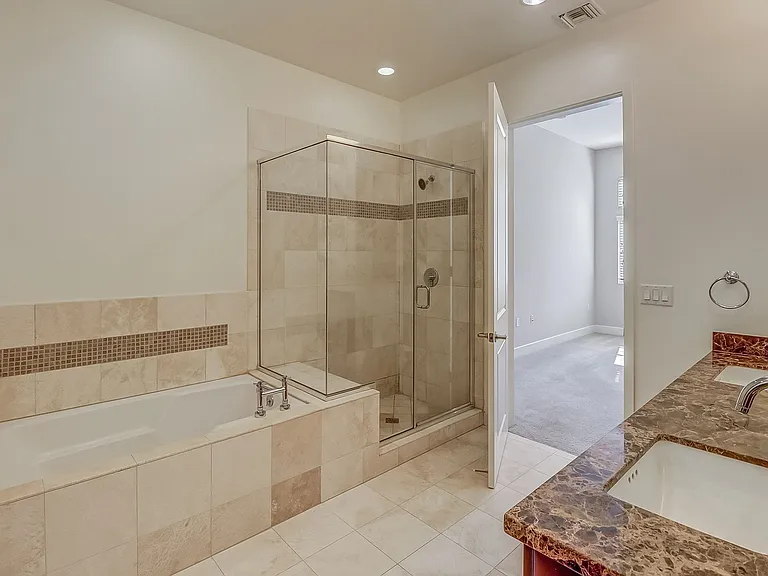 Axis 2300 Apartments — Photo 104