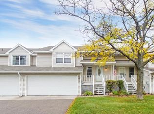 6596 Upper 23rd St N, Oakdale, MN 55128