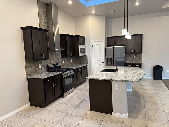 3rd image of 3066 Don Buck Dr