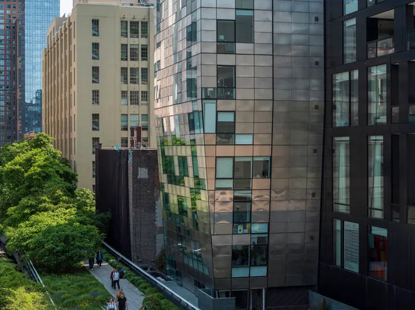 508 West 24th Street image 16 of 19