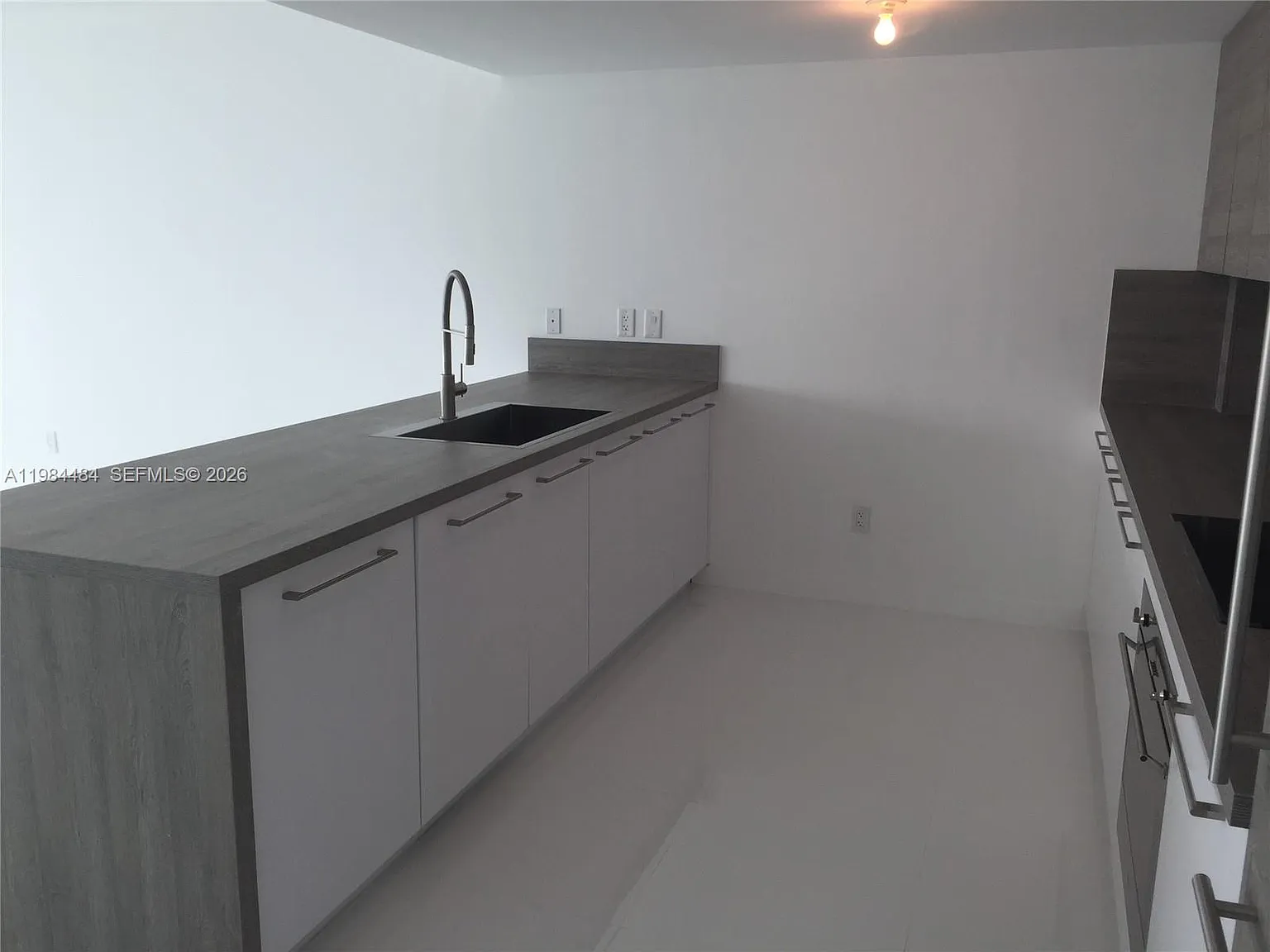 400 Sunny Isles Condo Wes — Photo 4