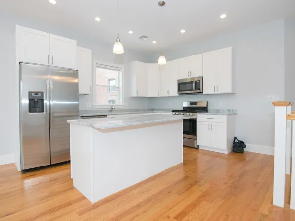 4 Islington St #4, Allston, MA 02134