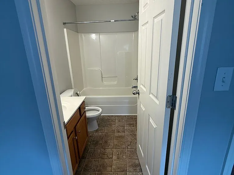 362 Upper Stone Ave #E — Photo 12