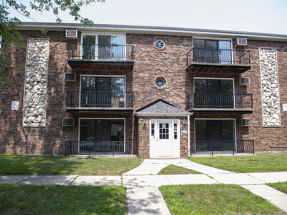 101 Oglesby Ave