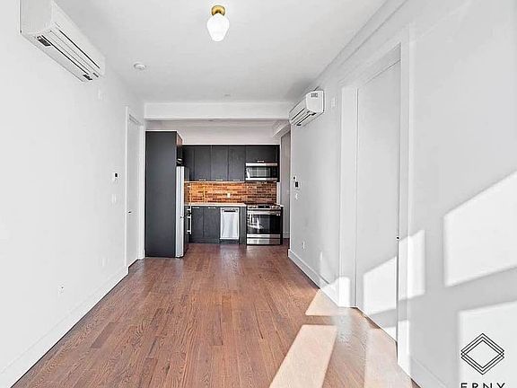 4th image of 97 Varet St #2D
