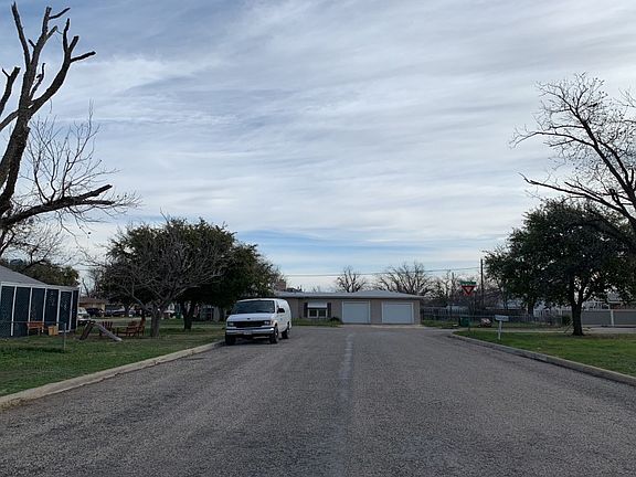 4th image of 2309 Guadalupe St