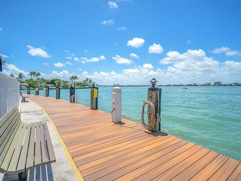 10350 W Bay Harbor Dr #8F — Photo 22