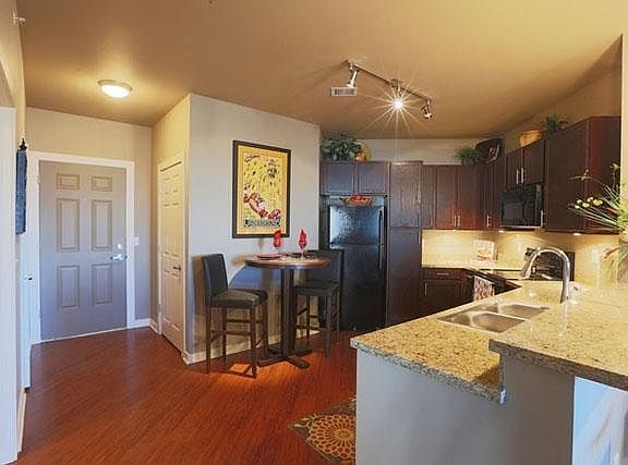 4th image of 7335 Shadow Lake Plz APT 212