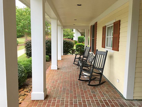 2nd image of 521 Palmer Dr