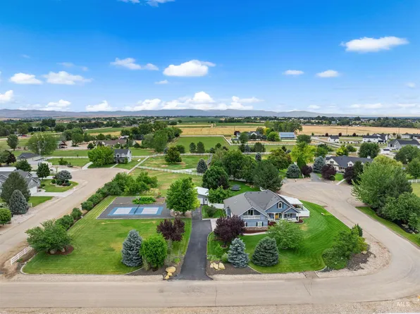 24760 Gray Hawk Dr, Middleton, ID 83644