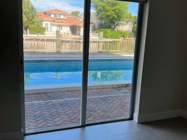 4011 N Meridian Ave APT 11, Miami Beach, FL 33140