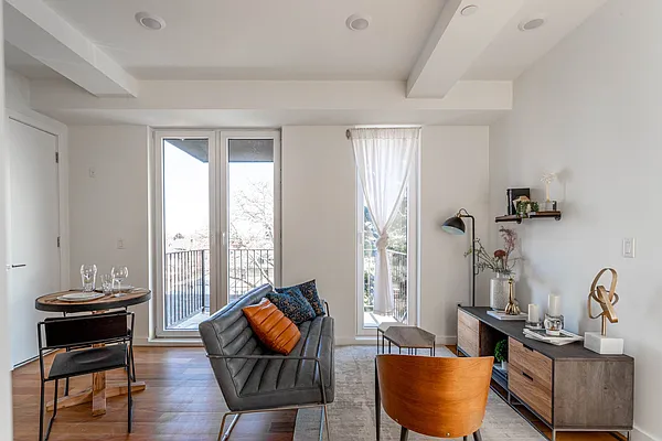 Rented by ERNY LLC | media 4