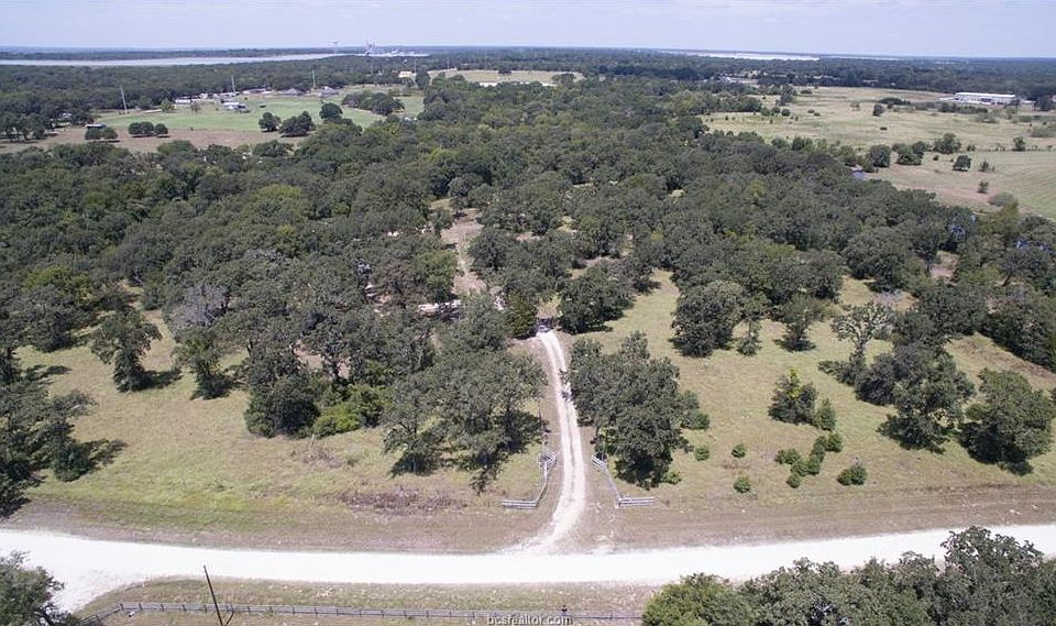 1st image of 510 Creekside (pvt) Dr