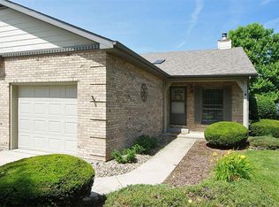 321 Hickory Bnd, Belleville, IL 62223