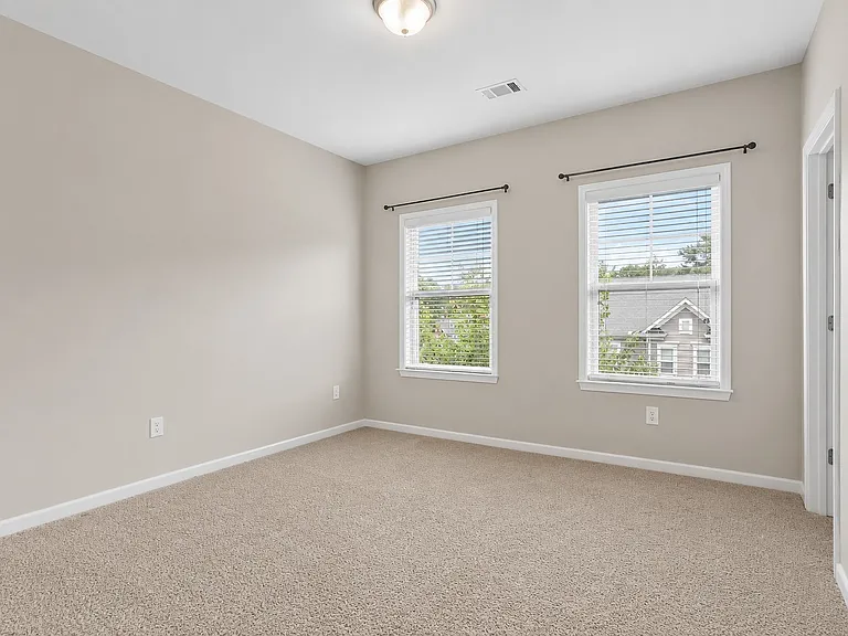 1743 Breyerton Dr — Photo 31
