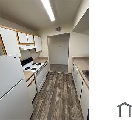 700 Eubank Blvd SE — Photo 13