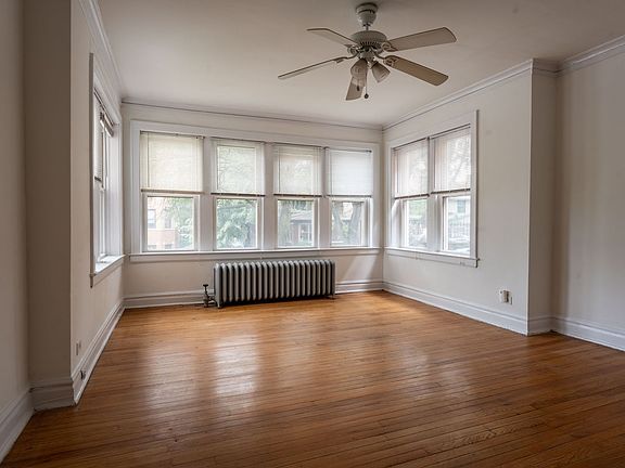 3rd image of 1416 W Hutchinson St APT 1S