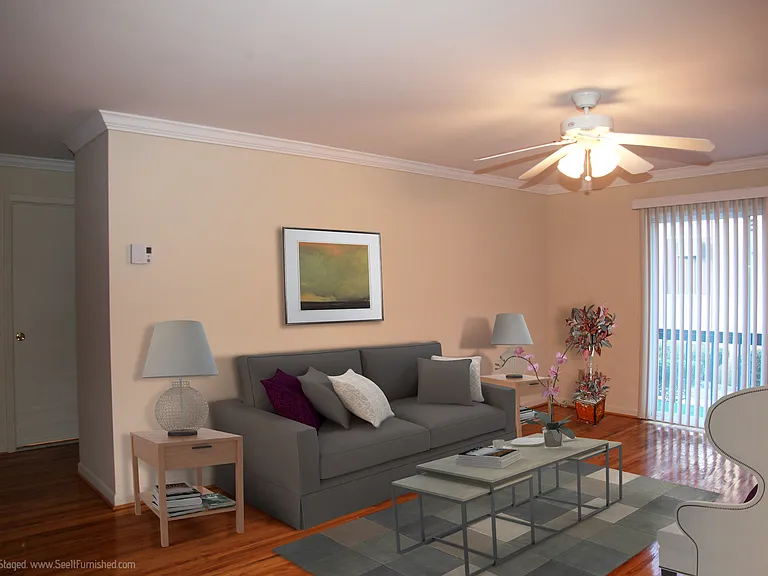 Royal Court Apartments — Photo 15