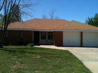 613 SE Mieling Dr, Lawton, OK 73501