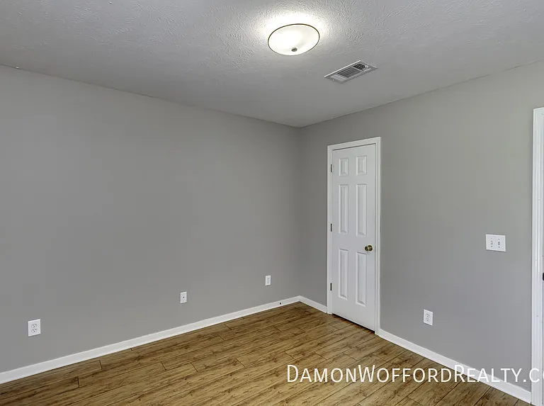 131 Hunters Row — Photo 33