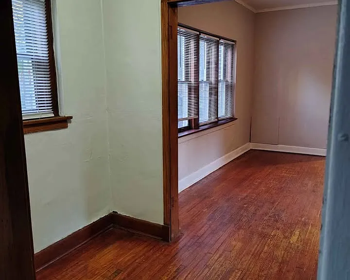 Devonshire Apartments at 1107 Pennsylvania St — Photo 16