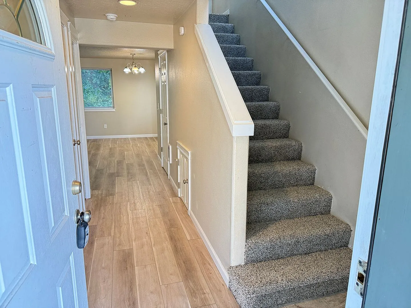 3 bedroom, 1 1/2 bathroom duplex in Thurston! — Photo 4
