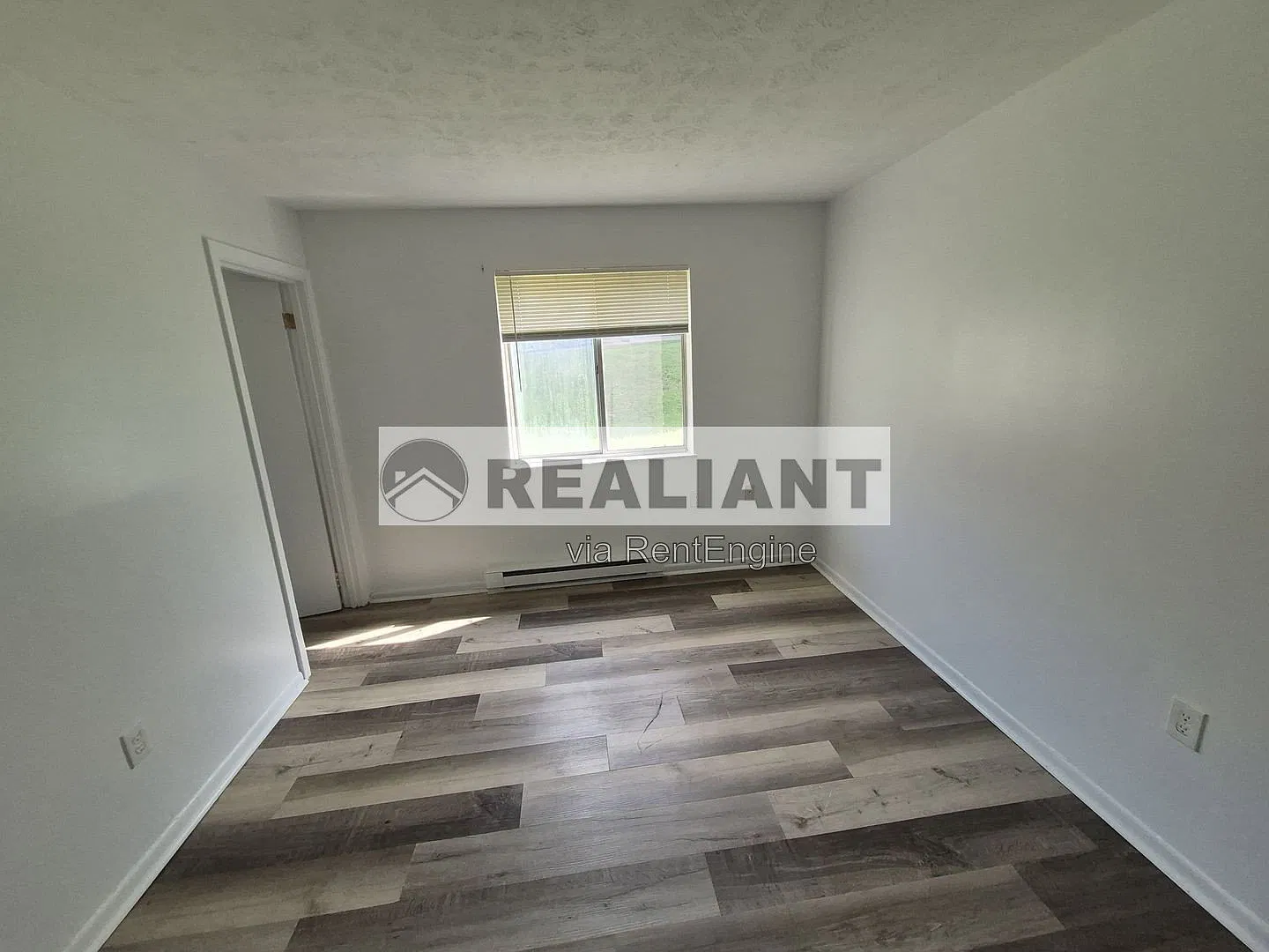 922 Highland Ave — Photo 4