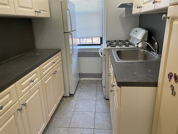 2nd image of 53-10 32nd Ave #3T